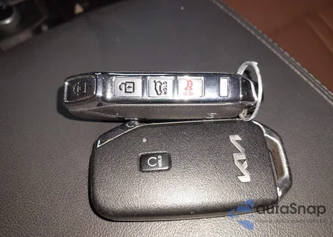 2022 Kia Sorento X-Line Sx Prestige z USA, uszkodzony, nr VIN 5XYRKDLF5NG096511